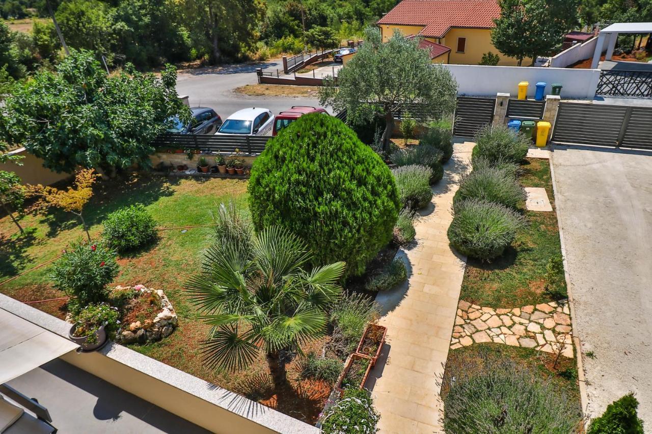 Sonnengarten apartments Marčana Buitenkant foto